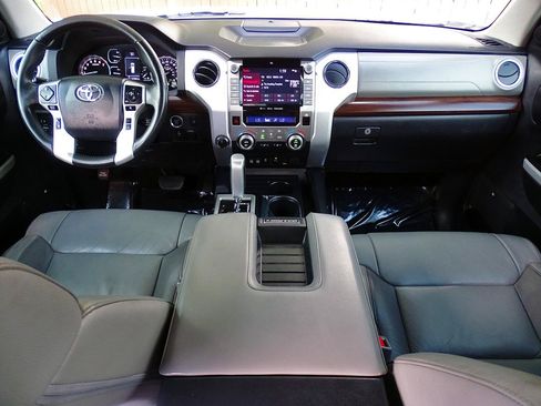 Used 2020 Toyota Tundra Limited w/ Limited Premium Package AWD/4WD image 39