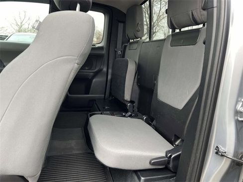 Used 2020 Toyota Tacoma SR image 15