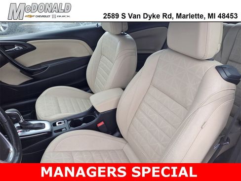 Used 2019 Buick Cascada Premium image 5