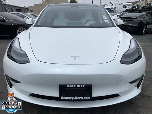 Used 2022 Tesla Model 3 Standard Range RWD image 2