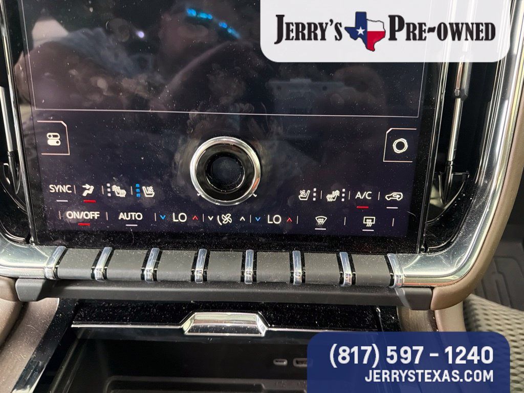 Used 2026 GMC Yukon Denali Ultimate AWD/4WD image 12