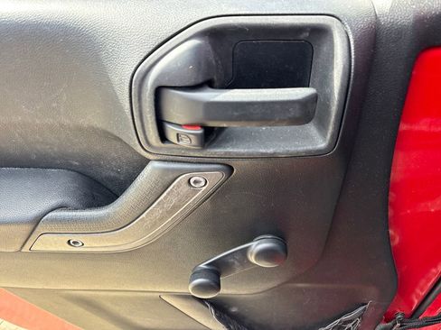 Used 2013 Jeep Wrangler Unlimited Sport image 17