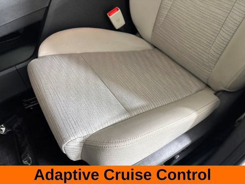Used 2023 Nissan Rogue SV AWD/4WD image 12
