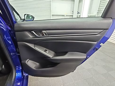 Used 2018 Honda Accord Sport image 32