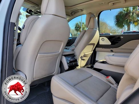 Used 2023 Lincoln Aviator Reserve w/ Equipment Group 201A image 14