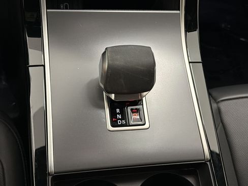 Certified 2026 Land Rover Range Rover Velar S AWD/4WD image 16