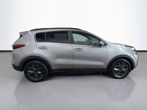 Used 2022 Kia Sportage Nightfall Edition AWD/4WD image 11