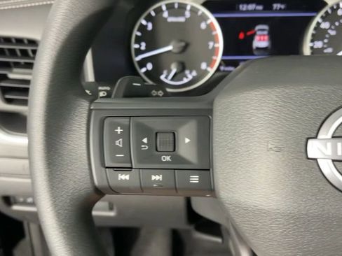 New 2025 Nissan Rogue S image 24