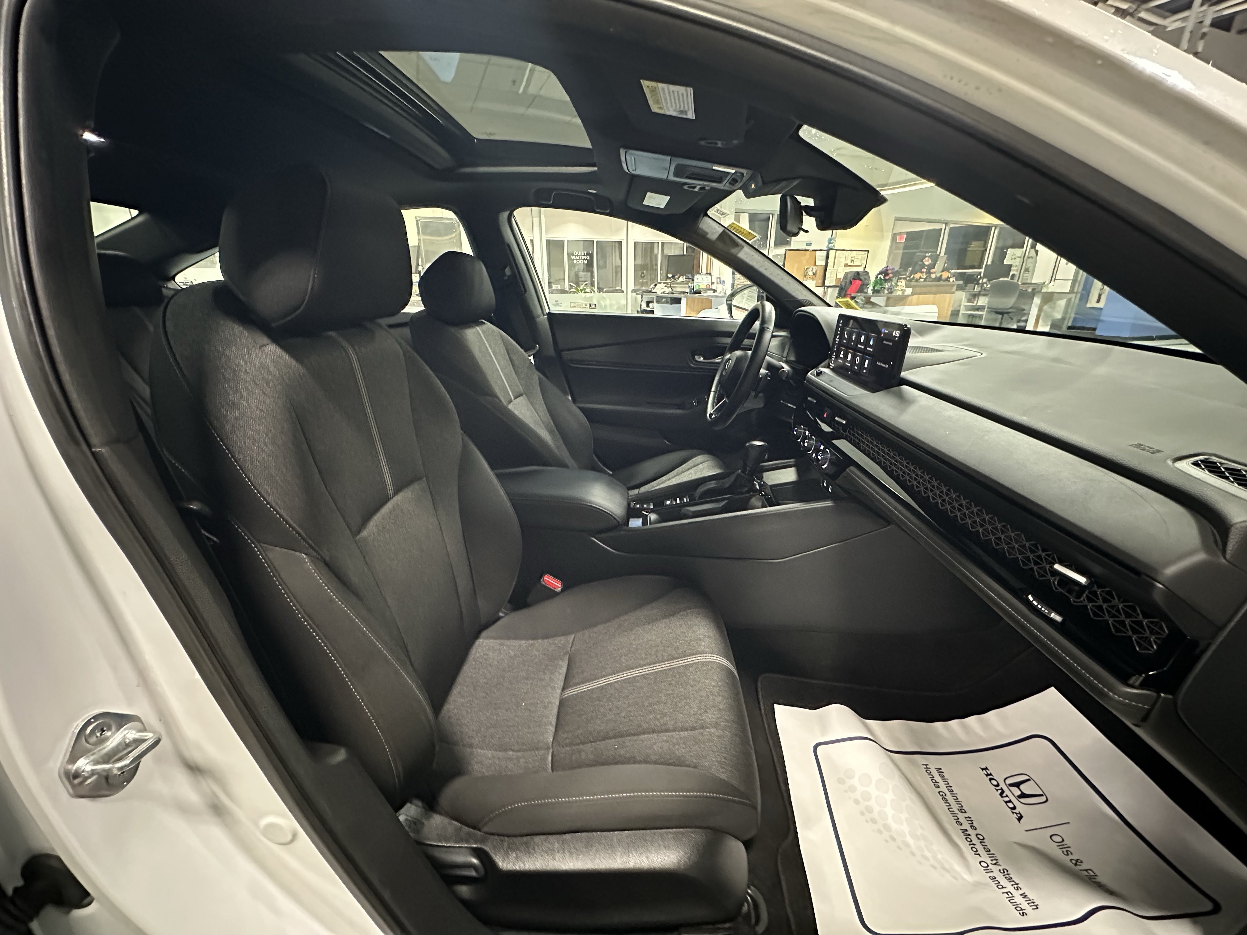 Used 2024 Honda Accord Sport image 23