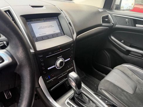 Used 2018 Ford Edge Sport w/ Equipment Group 401A AWD/4WD image 12