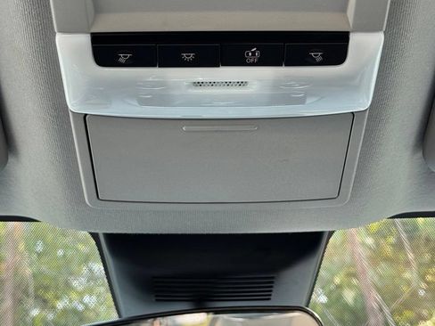 Used 2024 Nissan Sentra SV FWD image 17