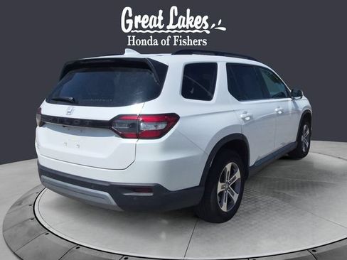 Used 2025 Honda Pilot EX-L image 5