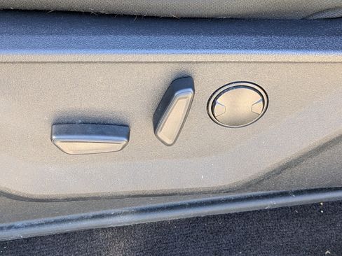 Used 2022 Ford F150 XLT w/ Equipment Group 302A High image 19