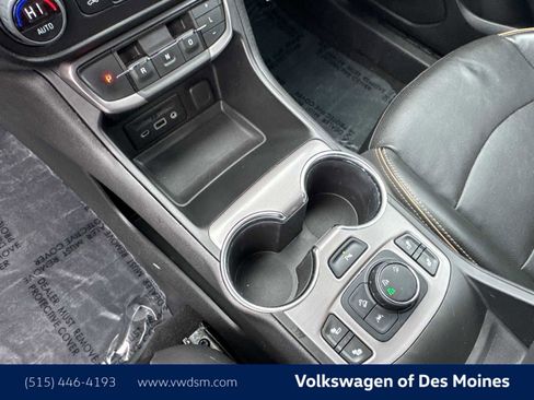 Used 2022 GMC Terrain AT4 w/ Infotainment Package II image 16