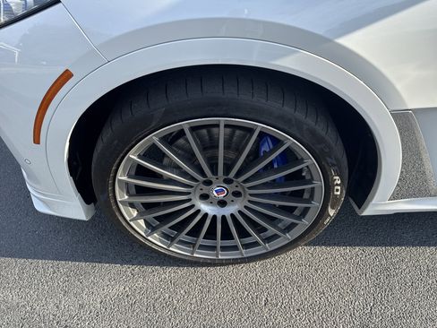 Used 2022 BMW ALPINA XB7 AWD/4WD image 9
