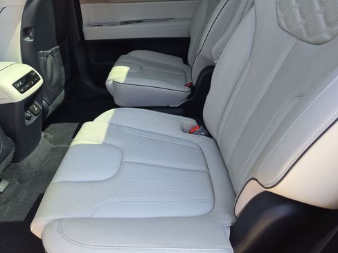 Used 2022 Hyundai Palisade Limited w/ Cargo Package AWD/4WD image 19