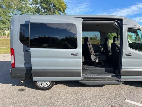 Used 2022 Ford Transit 350 XLT image 28