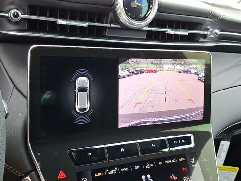 New 2025 Maserati Grecale GT image 14