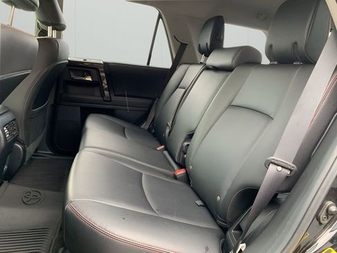 Used 2021 Toyota 4Runner Venture w/ Moonroof Package image 12