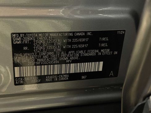 Used 2025 Toyota RAV4 XLE AWD/4WD image 14