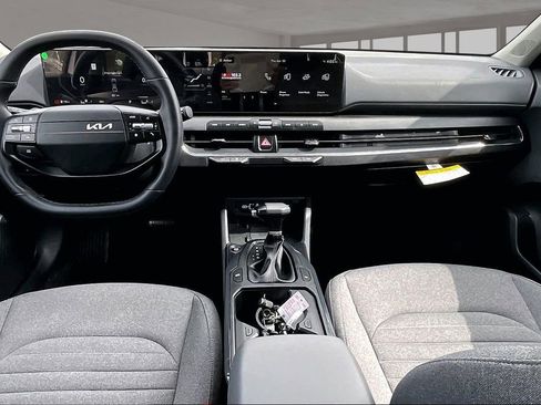 Used 2025 Kia K4 EX FWD image 17