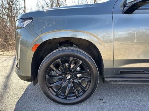 Used 2024 Cadillac Escalade Sport Platinum w/ LPO, ONYX Package image 34