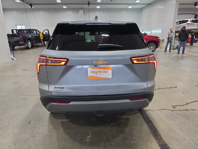 Used 2026 Chevrolet Equinox LT AWD/4WD image 7