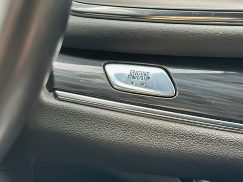 Used 2024 Buick Enclave Premium image 26