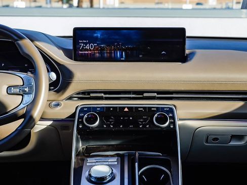 Used 2023 Genesis GV80 3.5T image 14