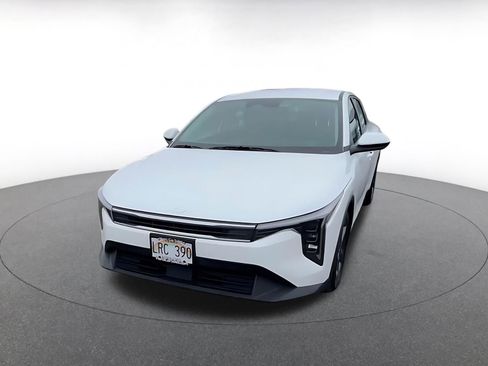 Used 2025 Kia K4 LXS image 7