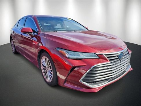 Used 2021 Toyota Avalon Limited w/ Advanced Safety Package image 2