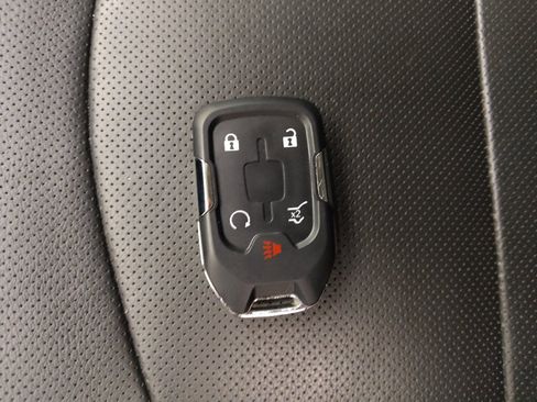Used 2019 GMC Terrain Denali w/ Advanced Safety Package FWD image 32