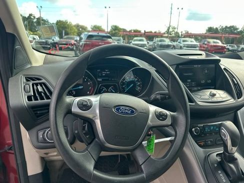 Used 2015 Ford Escape SE w/ Equipment Group 201A AWD/4WD image 10