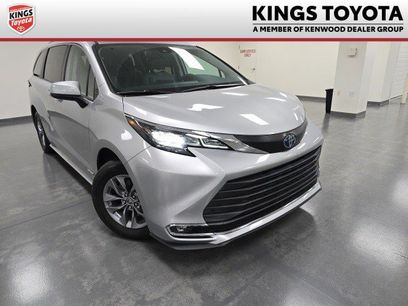 Certified 2021 Toyota Sienna XLE