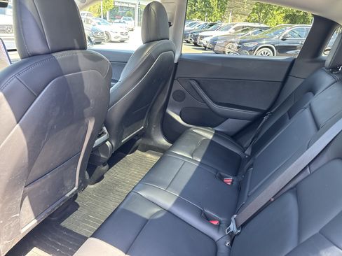 Used 2021 Tesla Model Y Long Range AWD/4WD image 14