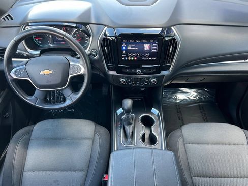Used 2023 Chevrolet Traverse LT AWD/4WD image 10