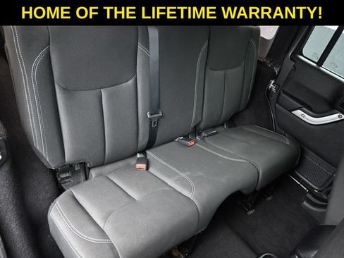 Used 2017 Jeep Wrangler Unlimited Sahara w/ Max Tow Package AWD/4WD image 39