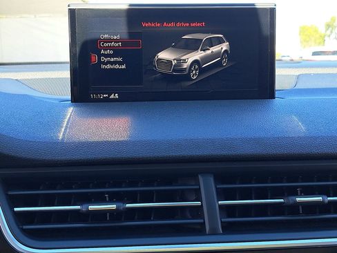 Used 2019 Audi Q7 3.0T Prestige image 27