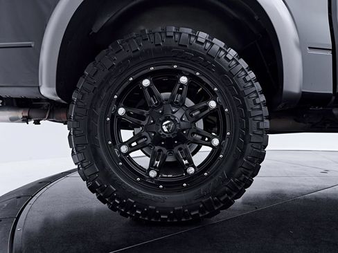 Used 2013 Ford F150 Raptor w/ Luxury Equipment Group AWD/4WD image 28