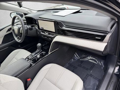 Certified 2025 Toyota Camry XLE image 21