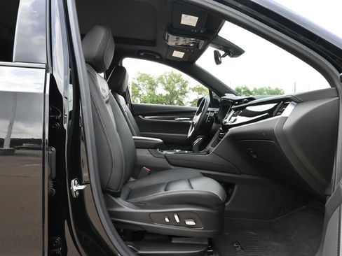 Certified 2024 Cadillac XT6 Sport w/ Technology Package AWD/4WD image 25