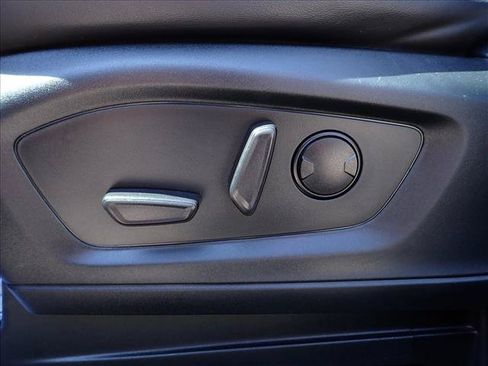 Used 2024 Ford Explorer XLT w/ Equipment Group 202A AWD/4WD image 12