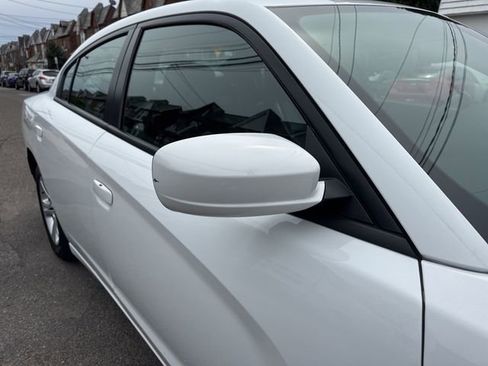 Used 2021 Dodge Charger SXT w/ Leather Interior Group RWD image 11