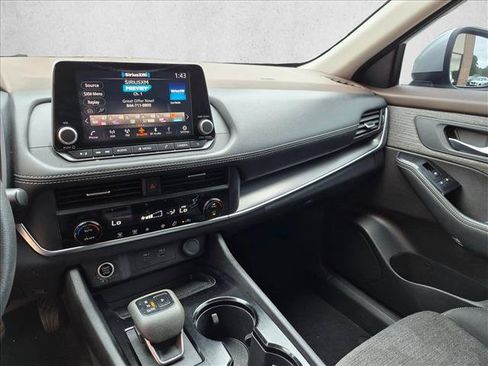 Used 2023 Nissan Rogue SV FWD image 13