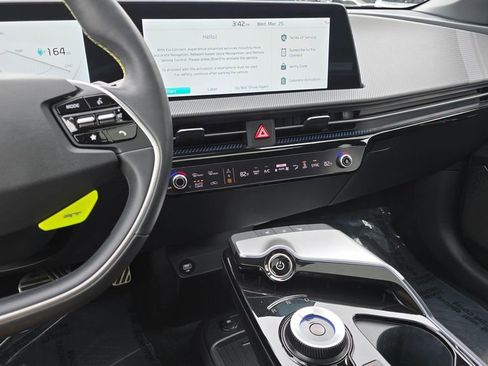 Used 2023 Kia EV6 GT image 33