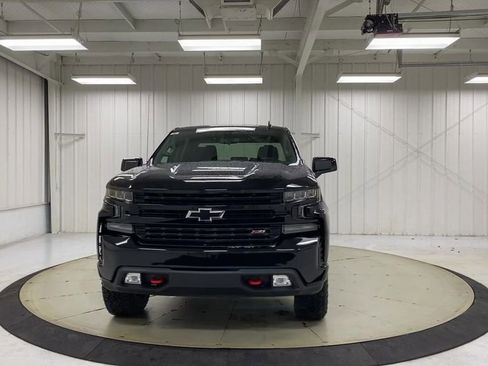 Used 2022 Chevrolet Silverado 1500 LT Trail Boss image 3