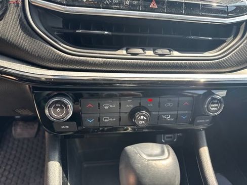 Used 2023 Jeep Compass Trailhawk w/ Sun and Sound Group AWD/4WD image 14