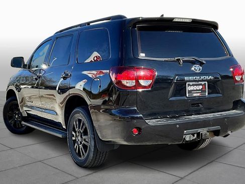 Used 2019 Toyota Sequoia TRD Sport image 11