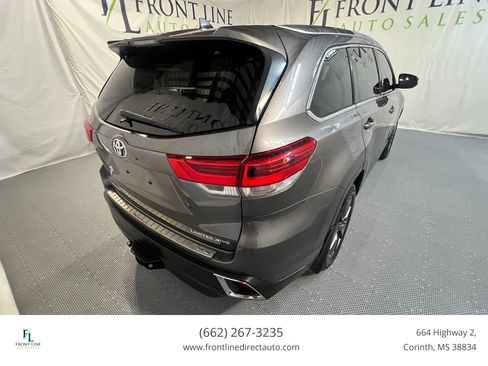 Used 2018 Toyota Highlander Limited Platinum AWD/4WD image 7