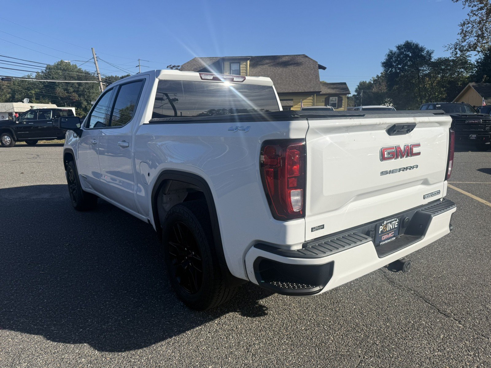 Used 2023 GMC Sierra 1500 Elevation AWD/4WD image 5